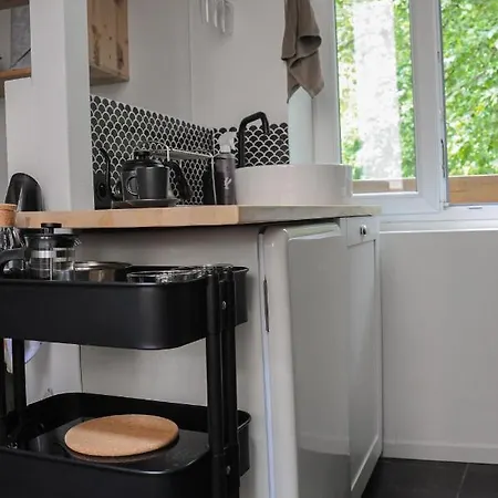 Apartment Le 8 - Mini Studio Au Jardin De Ville *