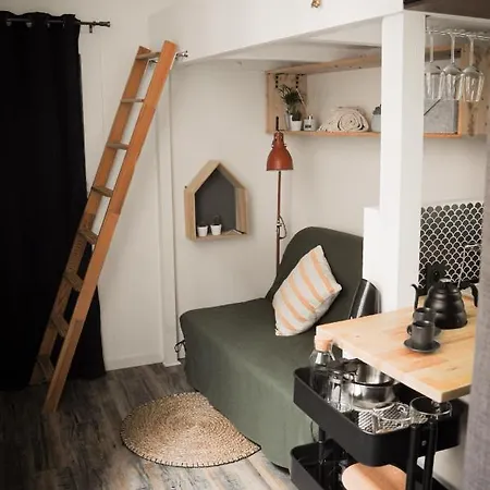 Le 8 - Mini Studio Au Jardin De Ville *