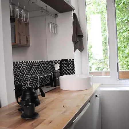 Apartment Le 8 - Mini Studio Au Jardin De Ville *