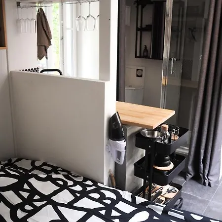 Apartment Le 8 - Mini Studio Au Jardin De Ville *